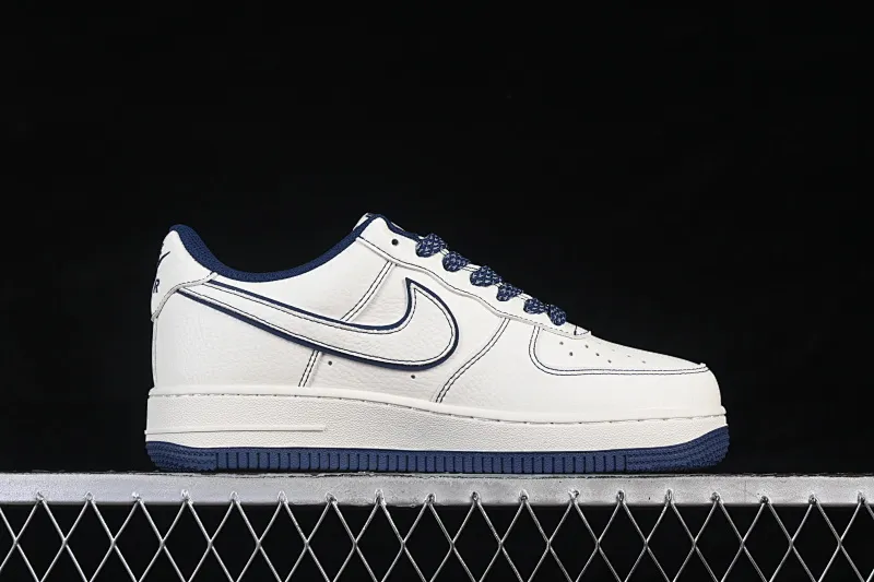 All Categories Nk Air Force 1 Air Force Series Nk Air Force 1 Low Air Force Low Nike Air Force 1'07 Low Retro Burgundy Air Force One Low Casual Shoes MM3399-806